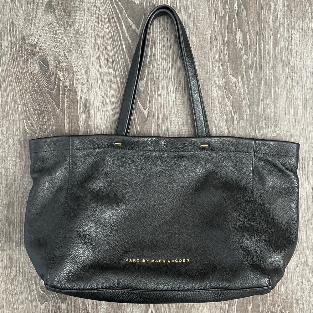 MARC JACOBS | Black Leather Tote Bag